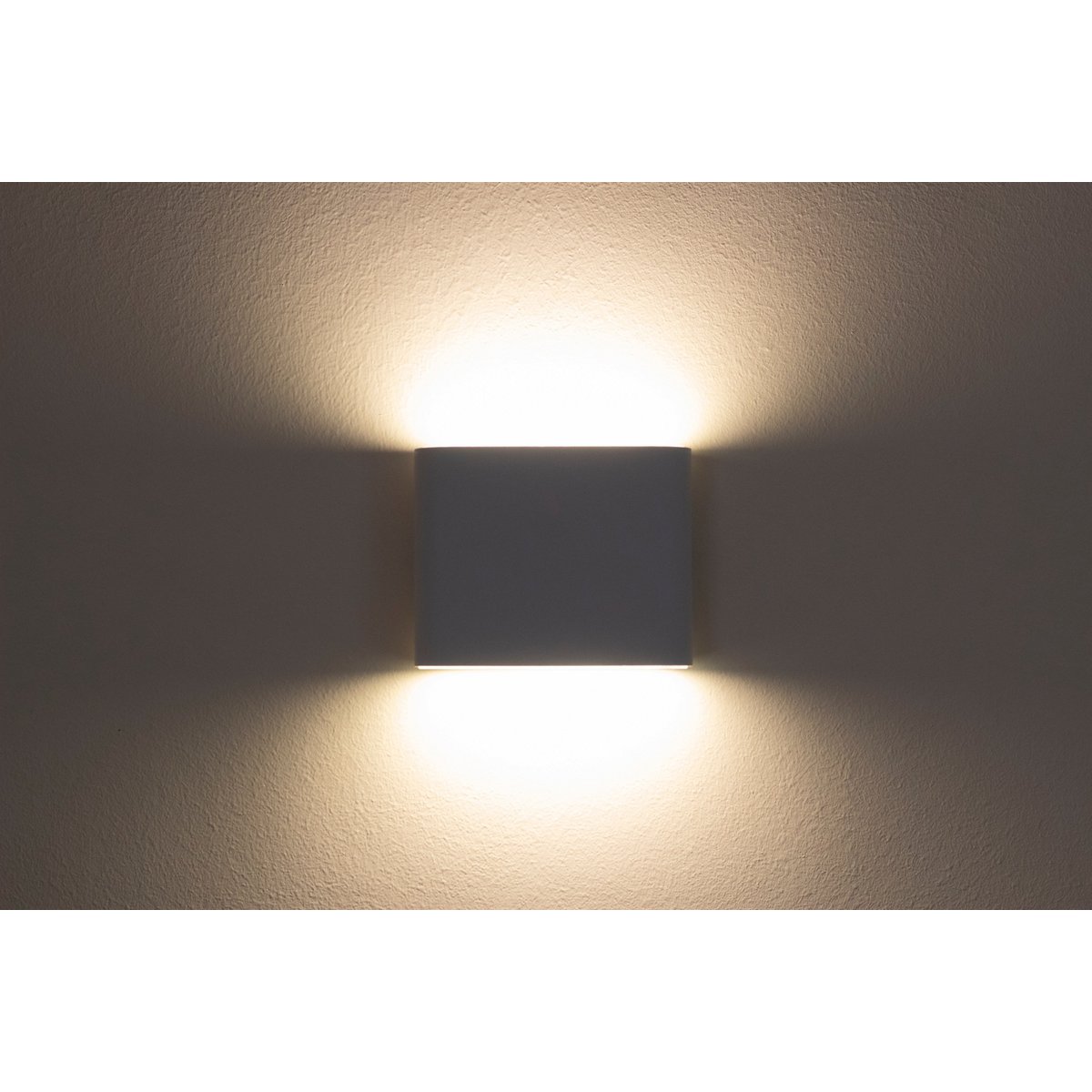 Noteloze wandlicht "kubus" magnetisch, ca. 10 x 10 cm, gemaakt van wit metaal, met bewegingssensor - OutHome
