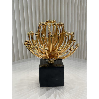Metalen bloemdecoratie goudkleurig