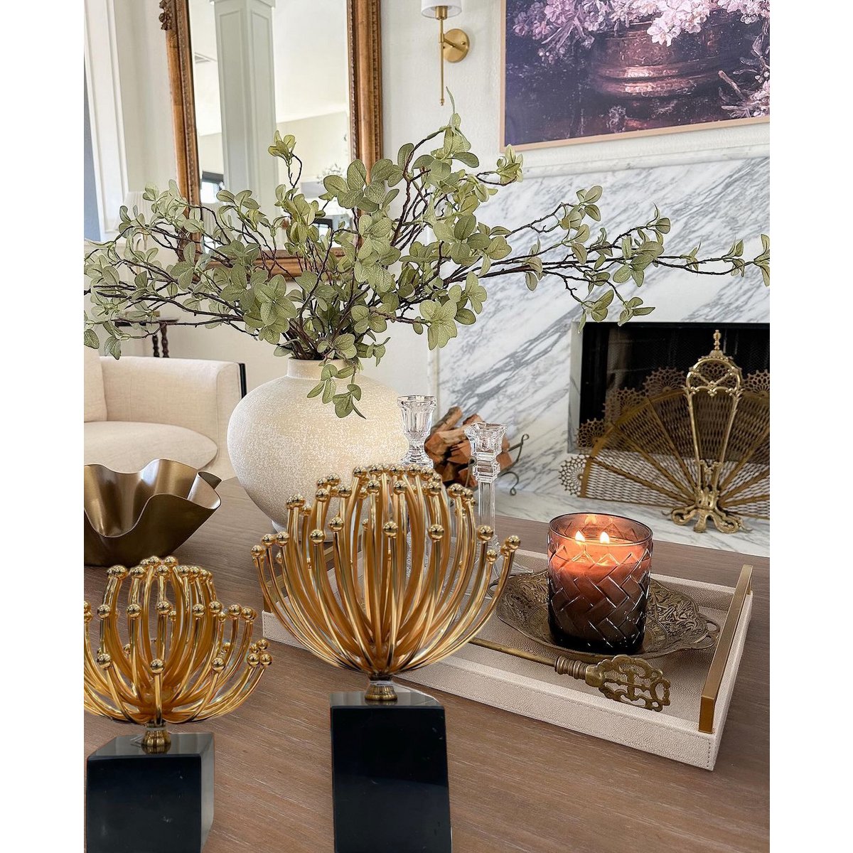 Metalen bloemdecoratie goudkleurig