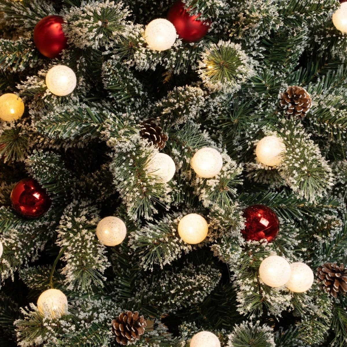 Kunstkerstboom Kaprun Verlicht Groen - 180 cm