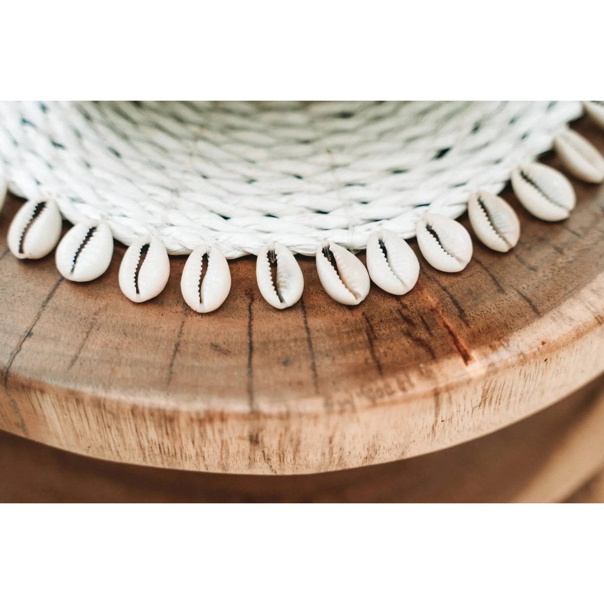 Zeegras pannenonderzetter Shell pan coaster wit - OutHome