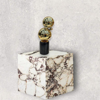 Marmer en messing sculptuur zwart/goud
