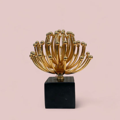 Metalen bloemdecoratie goudkleurig